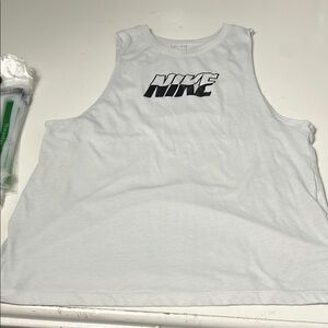 Nike Medium Dri Fit Sleeveless Black White Graphic Muscle T Tank Top